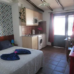 https://estudio-en-el-centro-con-terraza-1c-especial-parejas.1costadelsol.com